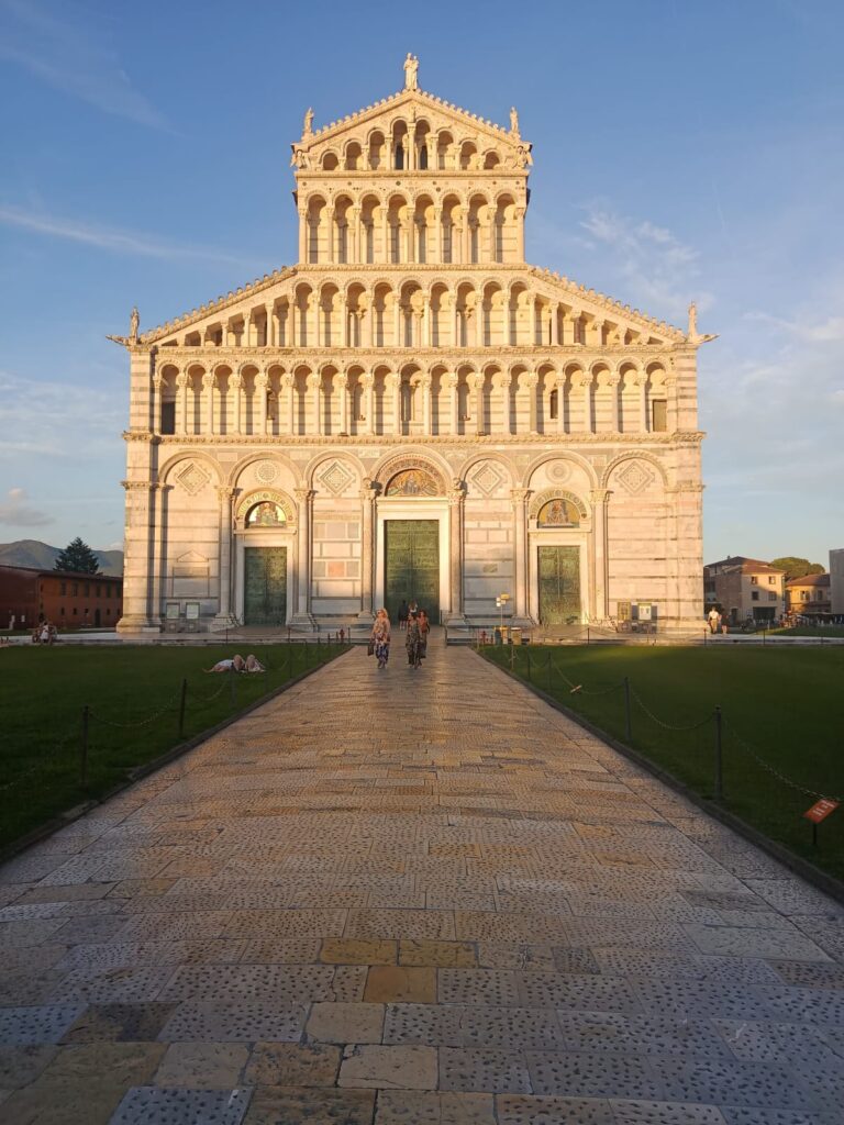 Italy Driving Tours pisa image
