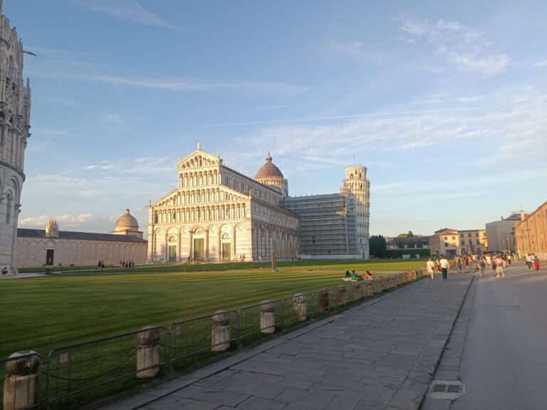 Italy Driving Tours Pisa image